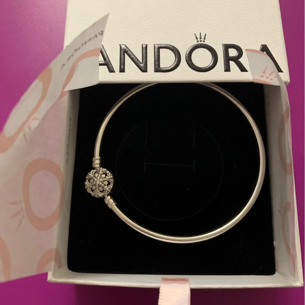Pandora Silver Bangle with Signature Clasp - Picture 5 of 6